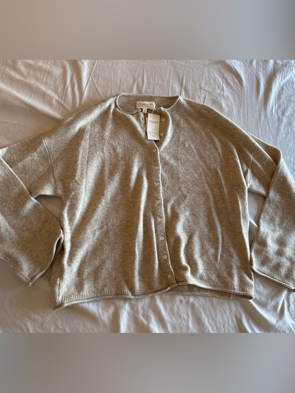 NWT Abercrombie & Fitch Merino Wool Blend Sand Button Down Cardigan Sweater Sz M